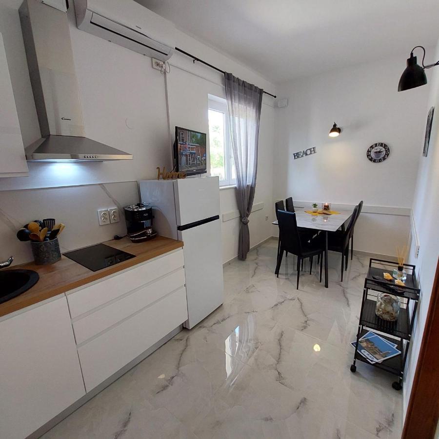 Apartments Leon 2 Банёл Экстерьер фото